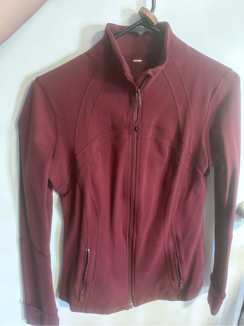 Define Jacket Full Zip / Size 10 / burgundy / Lululemon